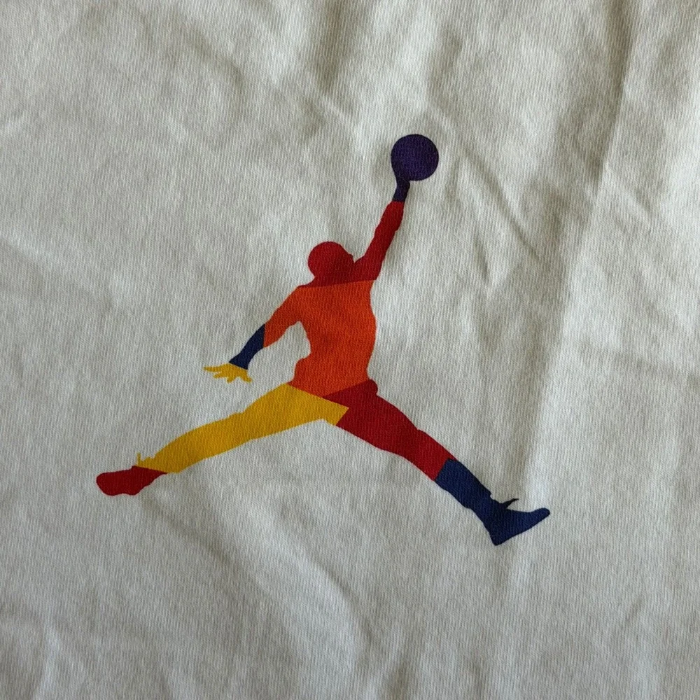 Jordan Mens Long Sleeve T-Shirt White Multi Graphic Jumpman AT8938-100 Size 2XL